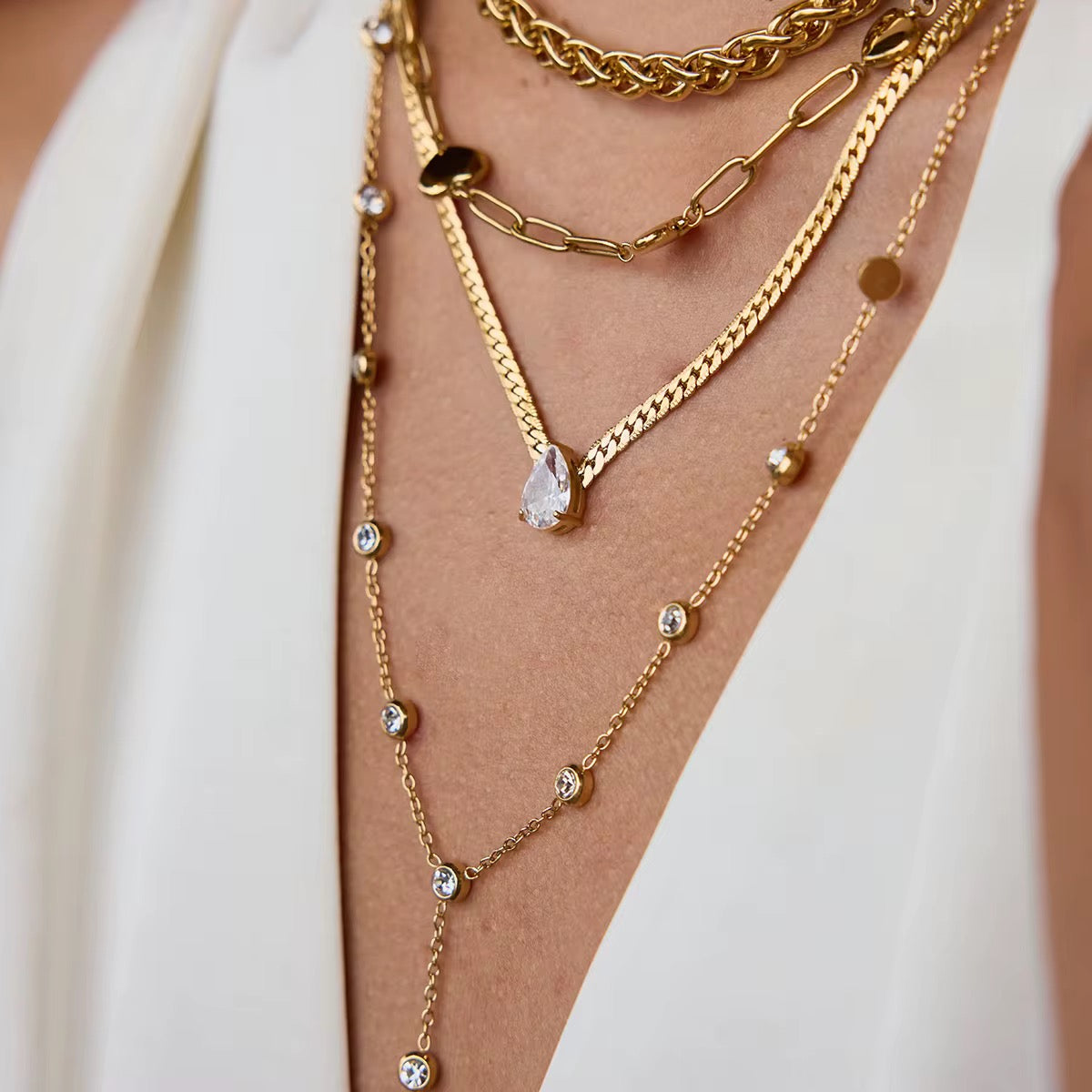 Valora Necklace