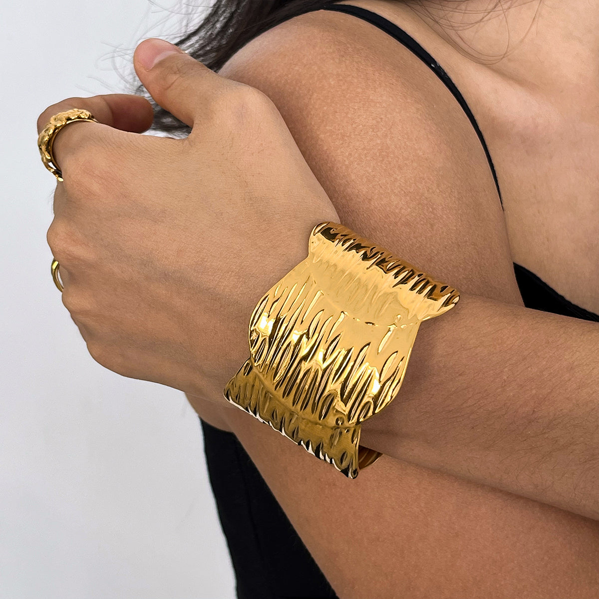 Eos Cuff