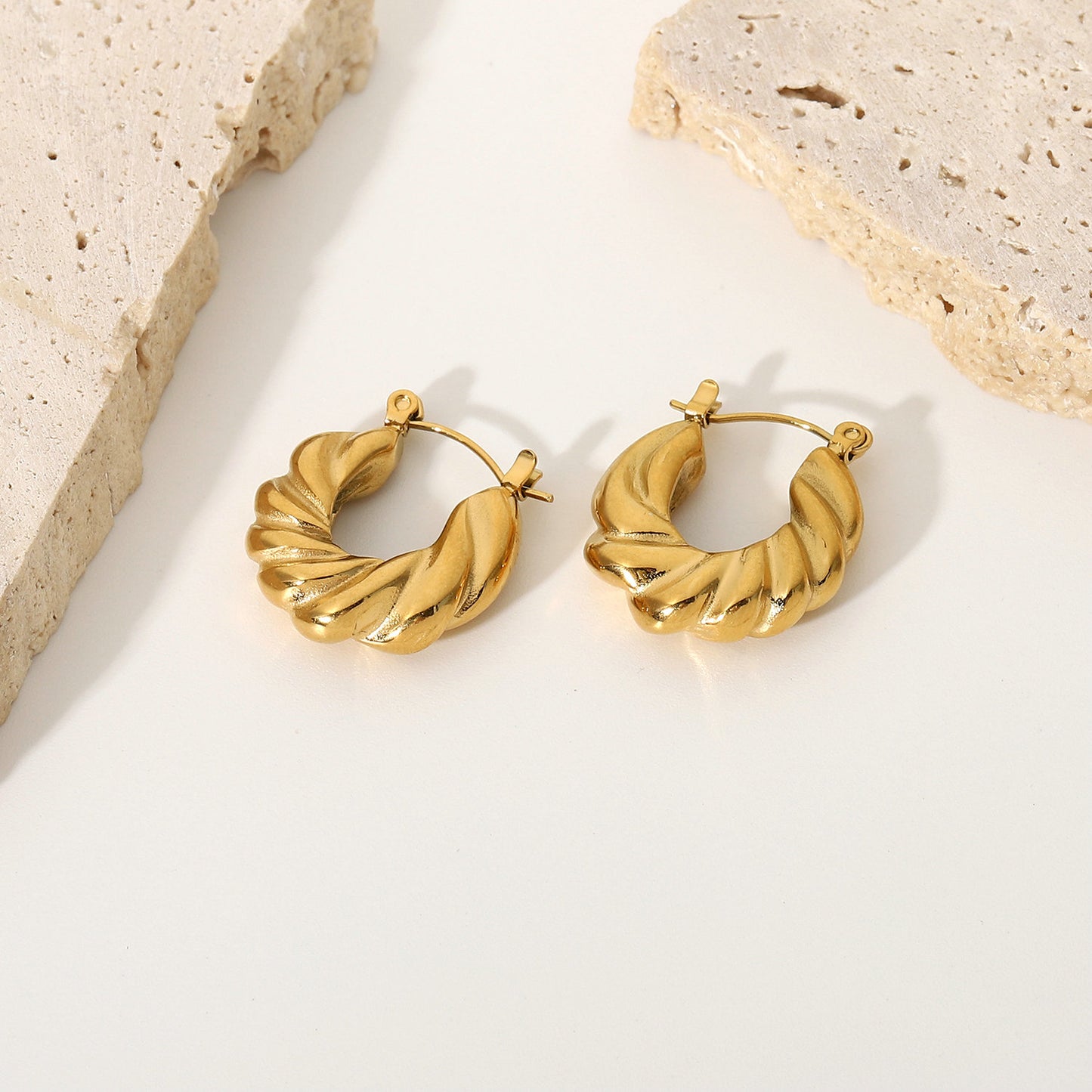 Tressa Hoops