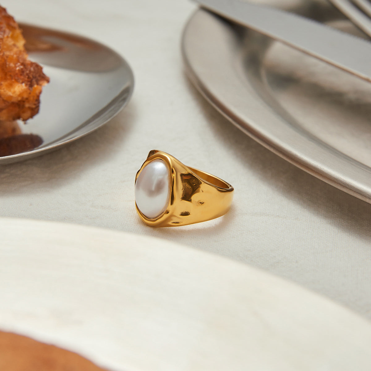 Halo Pearl Ring