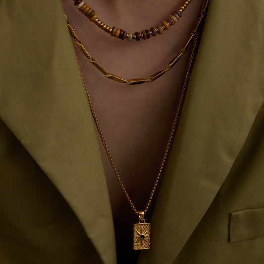 Onyx Necklace Gold