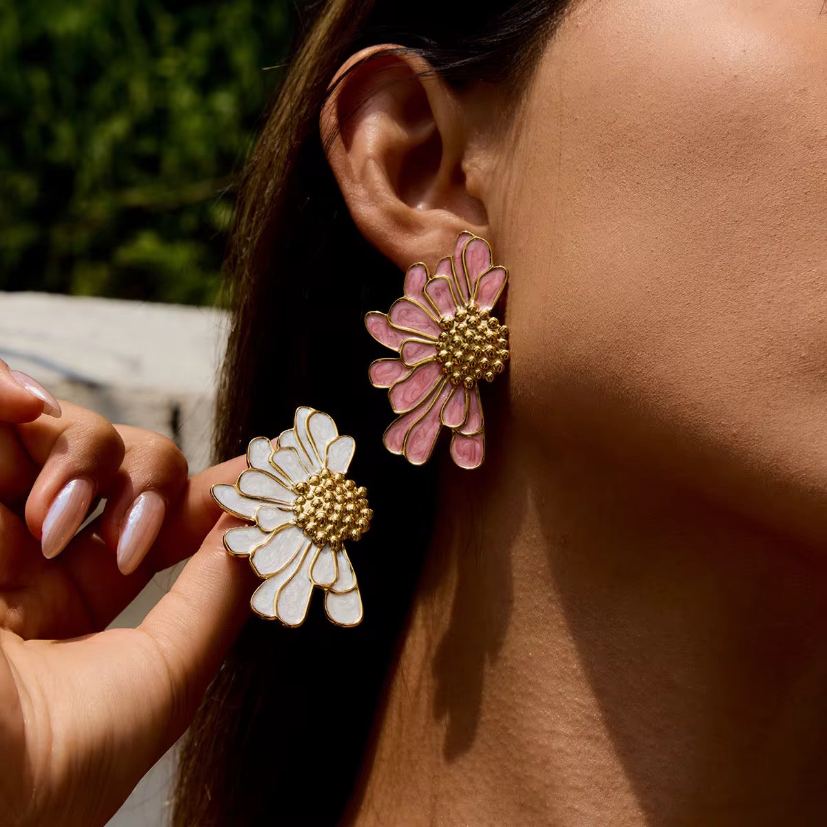Daisy Studs