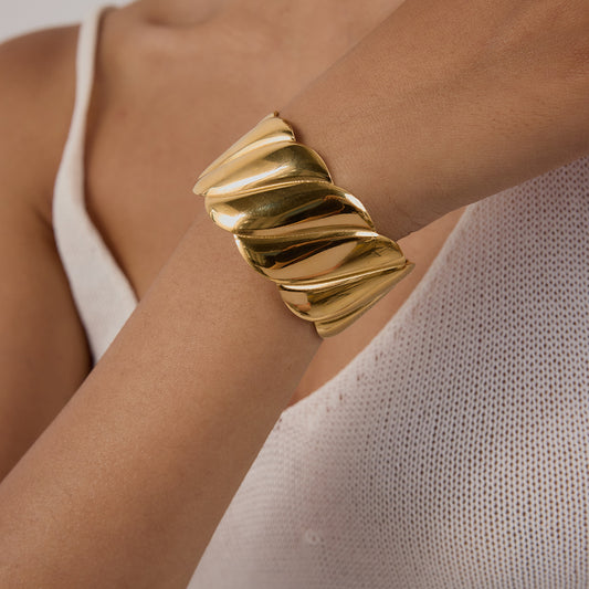 Clio Cuff