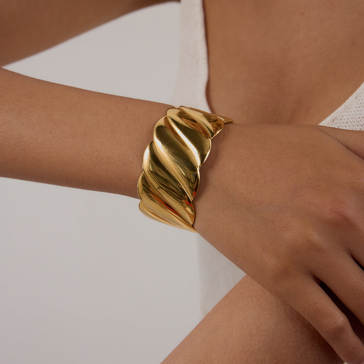 Clio Cuff
