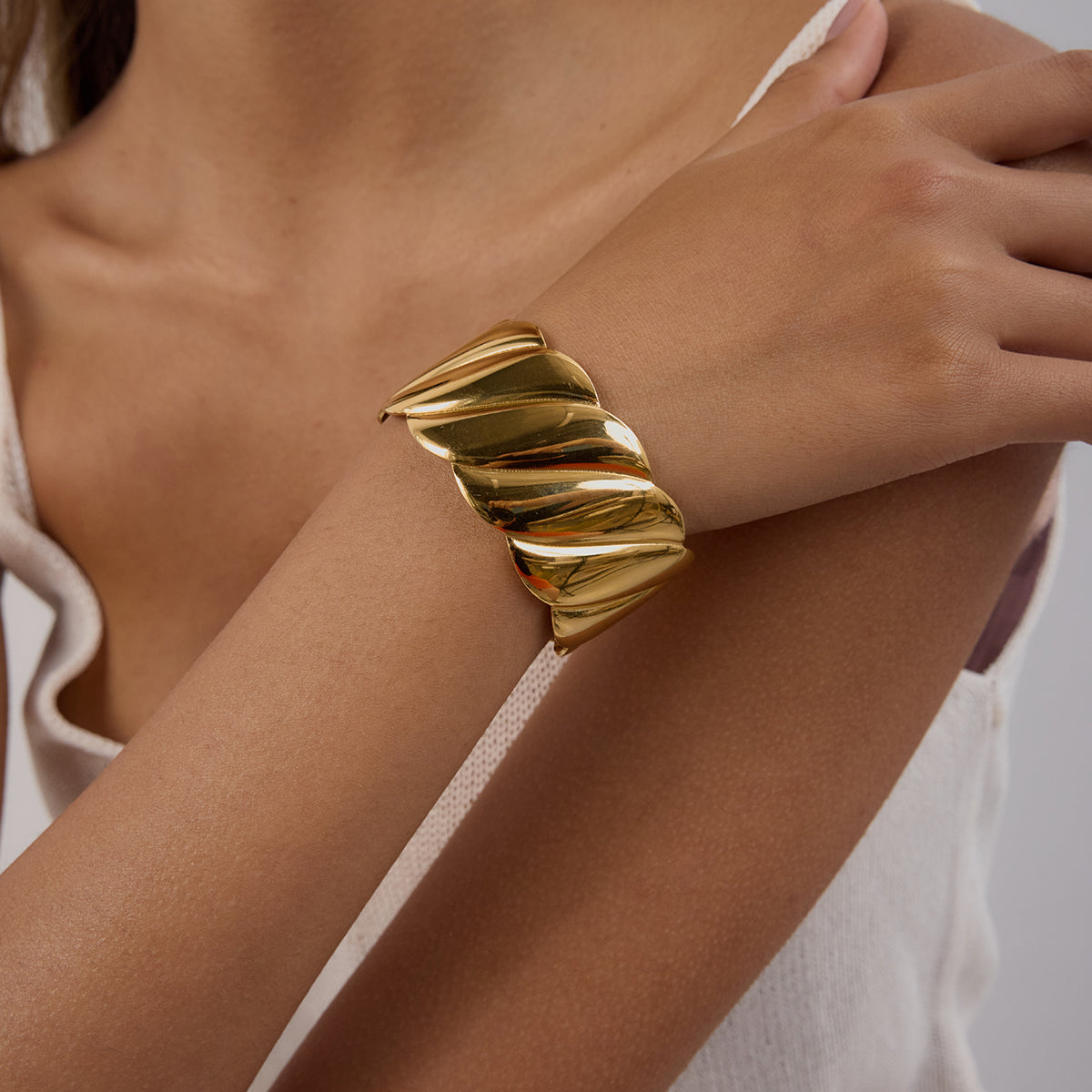 Clio Cuff