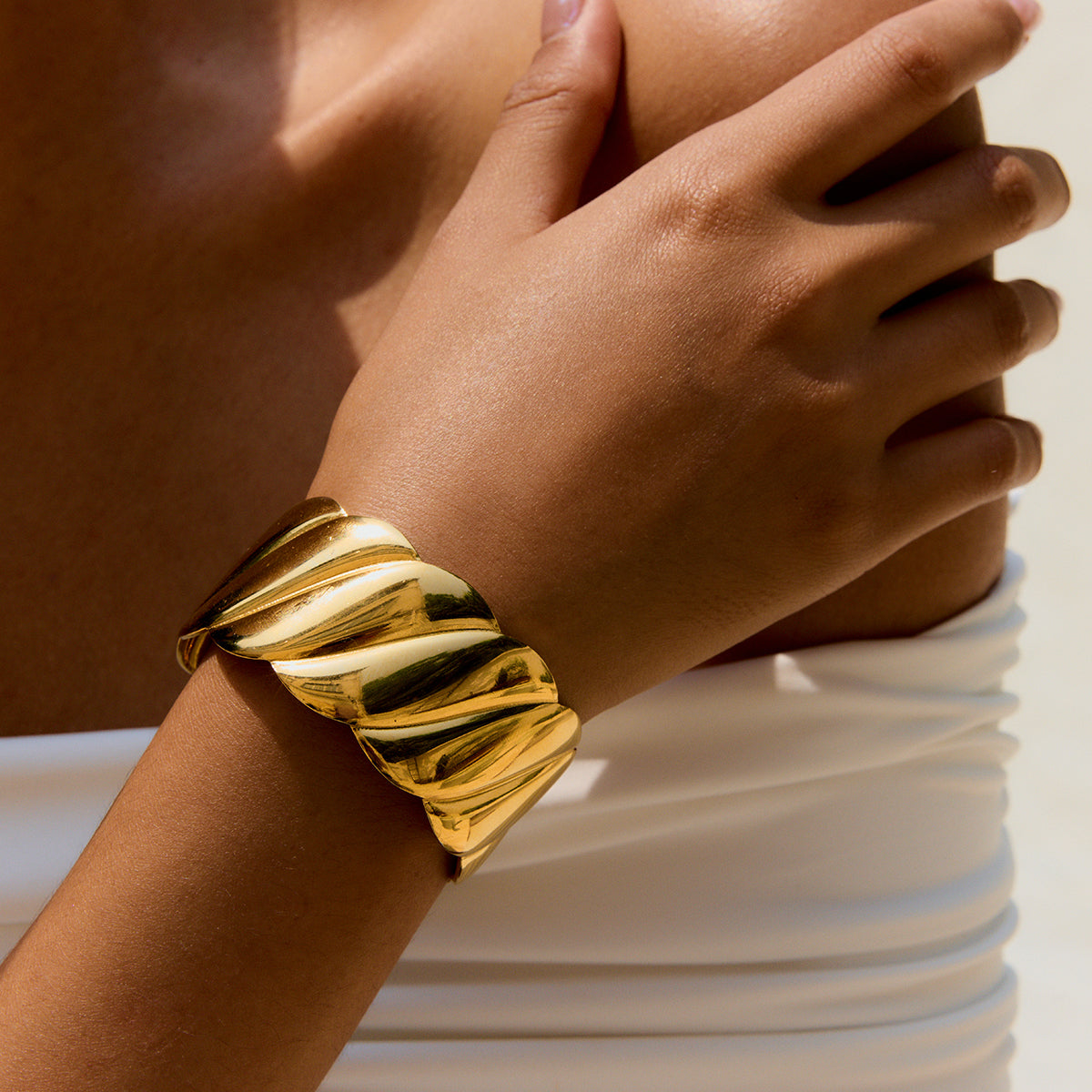 Clio Cuff