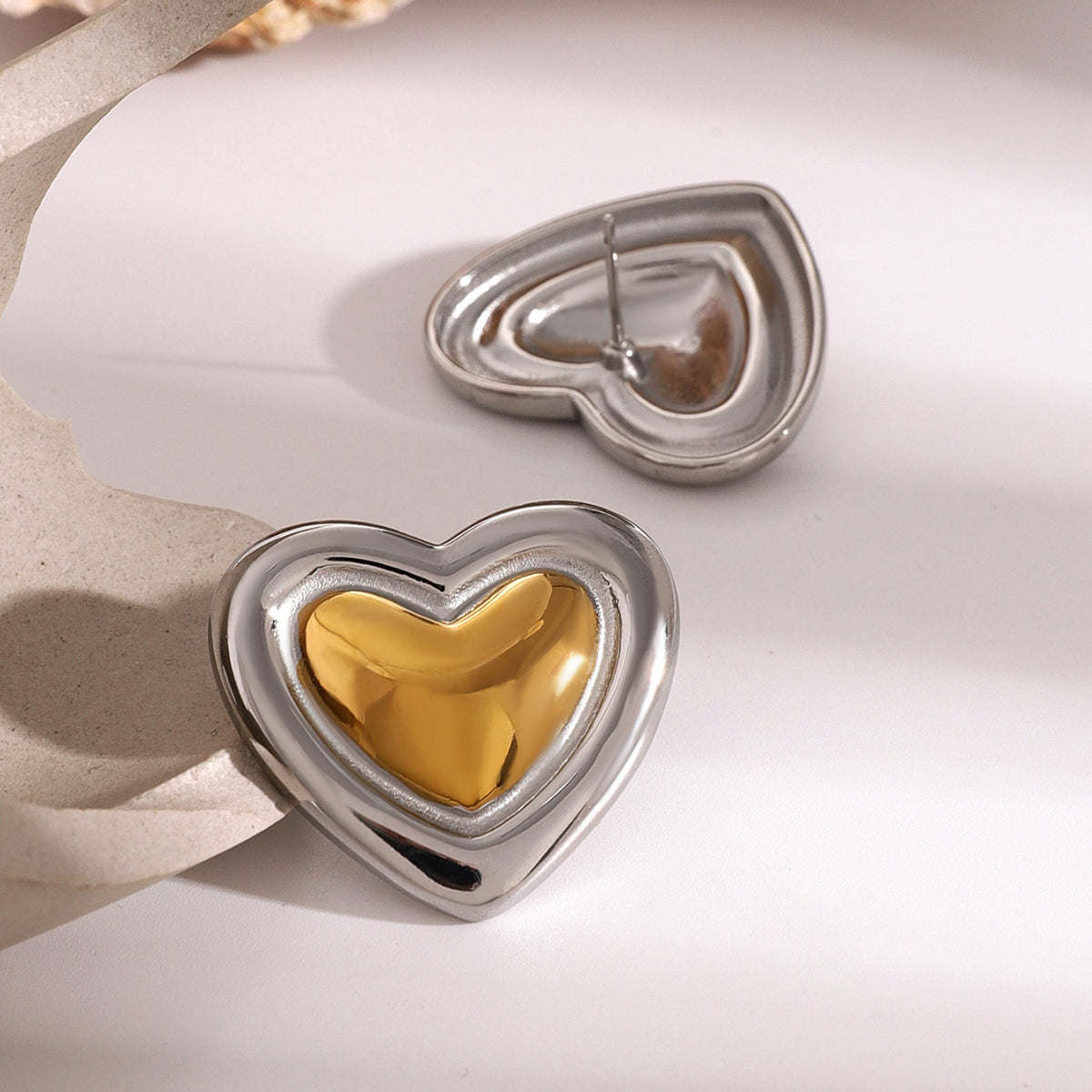 Amora Earrings