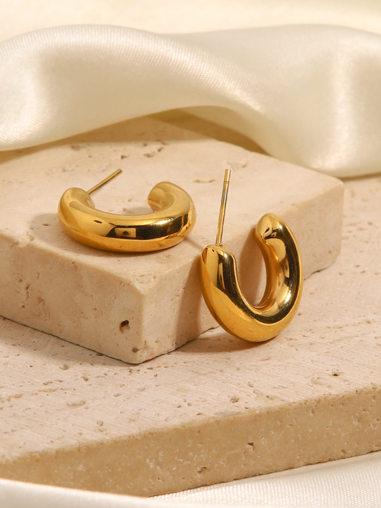 Sienna Hoops