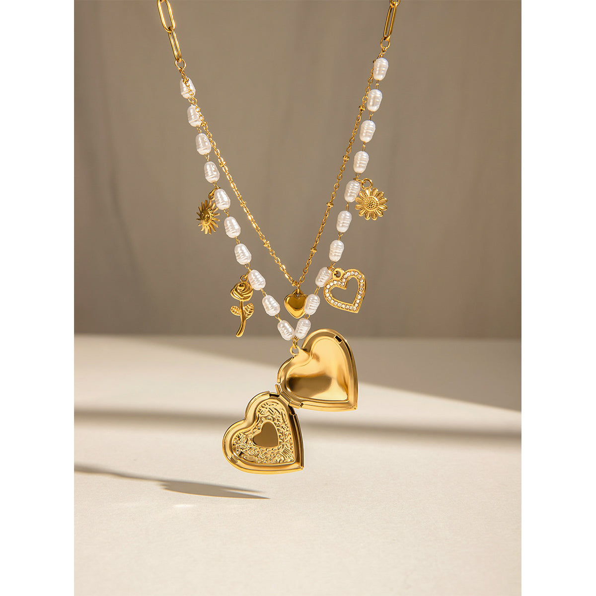 Amour Pearl Necklace