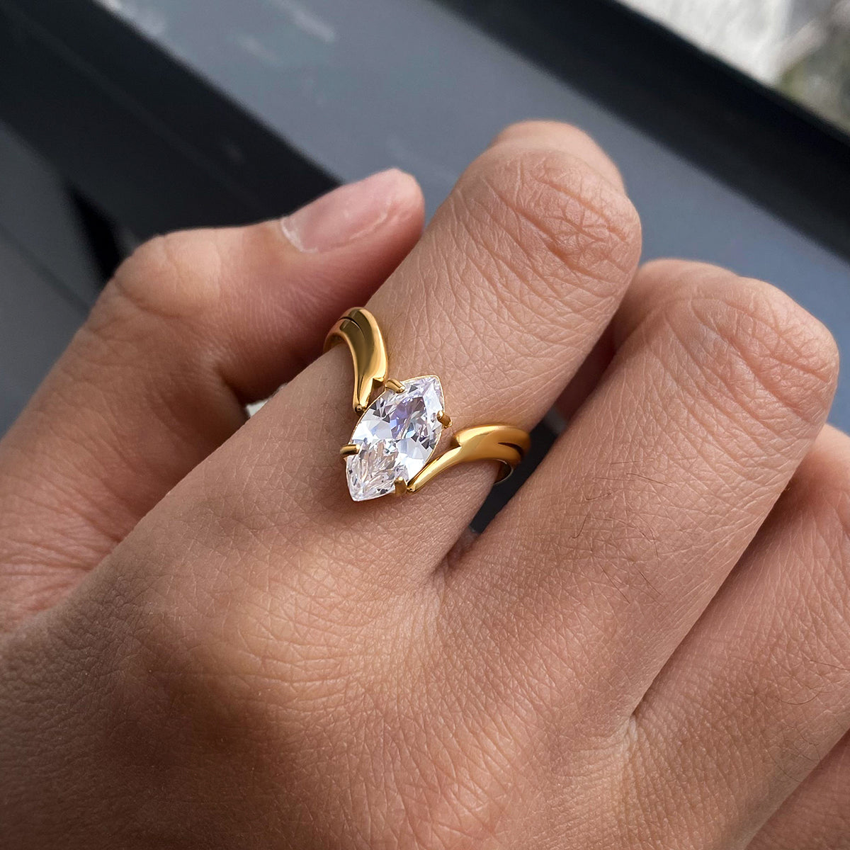 Axis Ring
