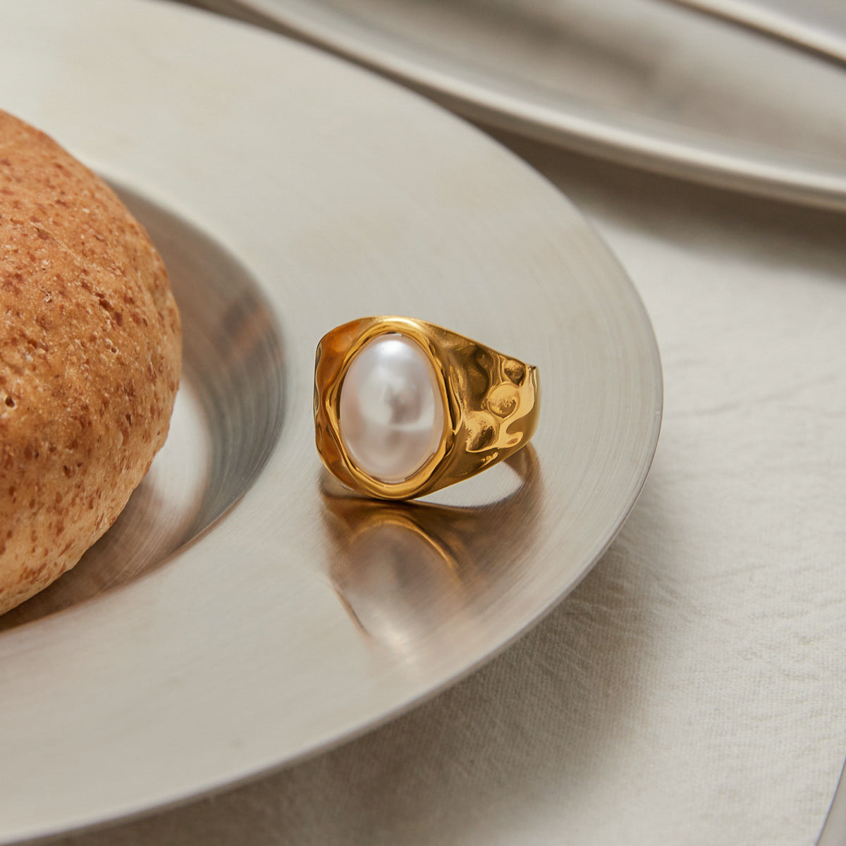 Halo Pearl Ring