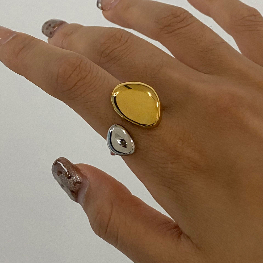 Pebble Ring