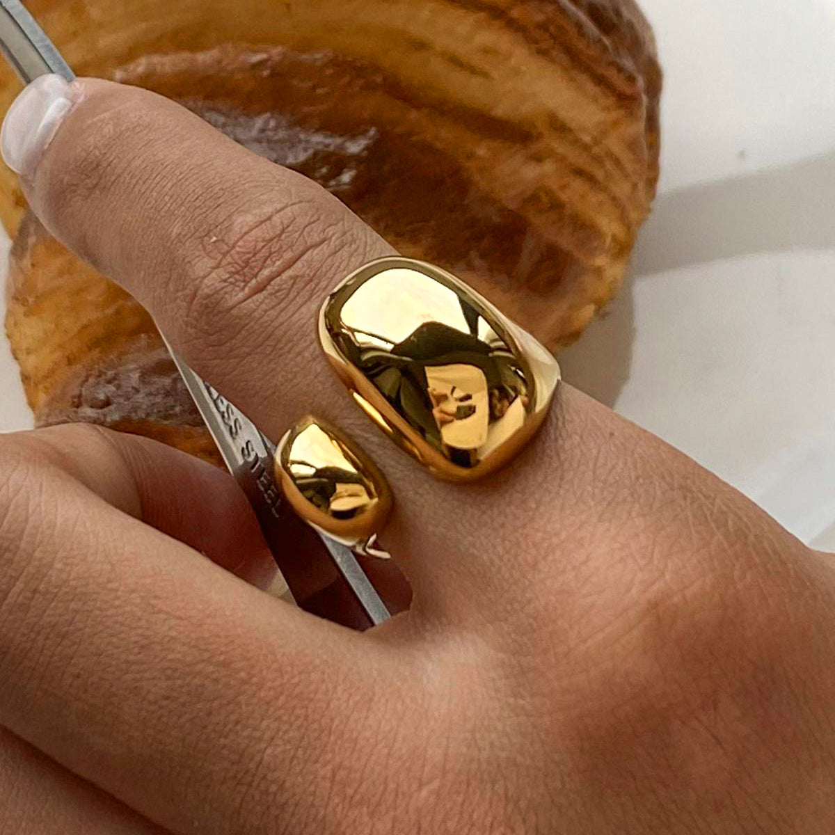 Pebble ring - Gold