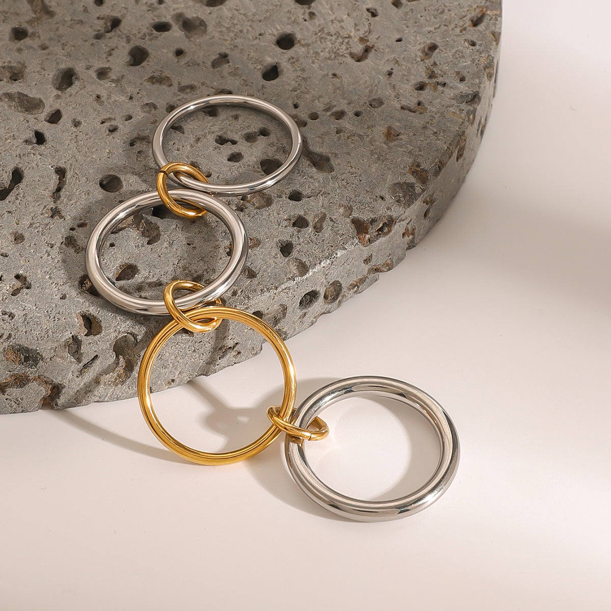 Bond Ring