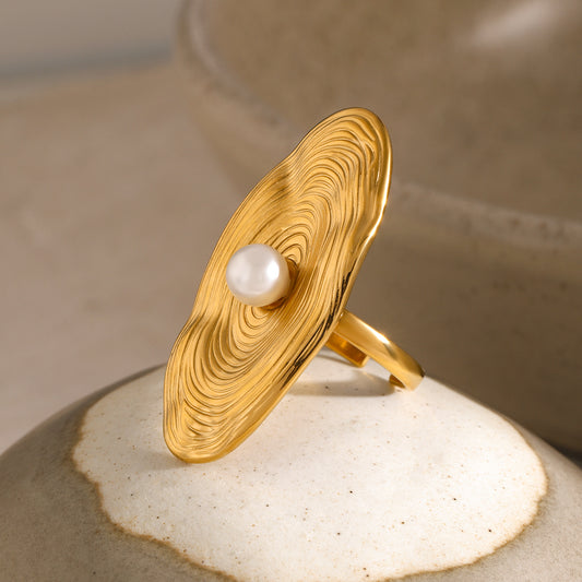 Poise Ring